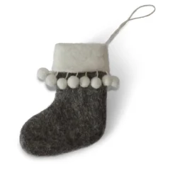 En Gry & Sif Felt Christmas Tree Decoration - Christmas Stockings With Pom-Poms| All Tree Decorations