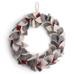 En Gry & Sif Felt Christmas Wreath - Large Winter Holly| Felt Christmas Tree Decorations